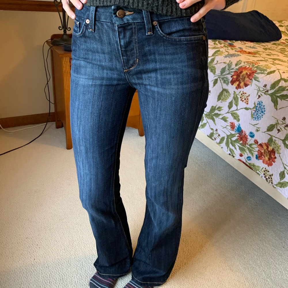 Joe’s Jeans “Muse” (Bootcut) Style